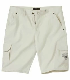 Titelseite 32 Bermuda Escape Im Cargo-Stil